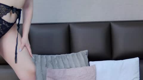 SelenaHanson online show from 13, 10, 2025