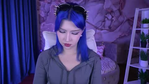 Snapshot of selenairis chatting on 13, 11, 2025 selenairis online show from 13, 11, 2025