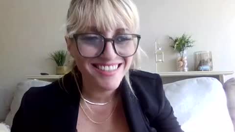 selene87502 online show from 8, 8, 2026