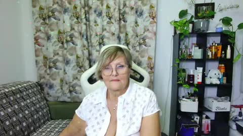 Snapshot of selenna57 chatting on 27, 12, 2024 Selenna online show from 27, 12, 2024