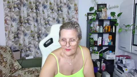 Snapshot of selenna57 chatting on 24, 2, 2025 Selenna online show from 24, 2, 2025