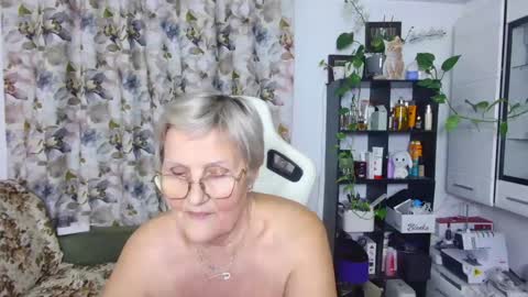 Snapshot of selenna57 chatting on 26, 2, 2025 Selenna online show from 26, 2, 2025