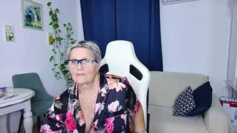 Snapshot of selenna57 chatting on 8, 1, 2026 Selenna online show from 8, 1, 2026