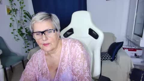 Snapshot of selenna57 chatting on 17, 1, 2026 Selenna online show from 17, 1, 2026