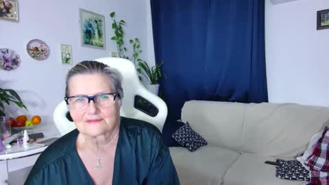 Snapshot of selenna57 chatting on 18, 1, 2026 Selenna online show from 18, 1, 2026