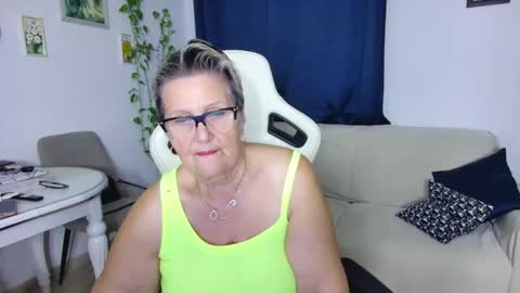 Snapshot of selenna57 chatting on 14, 2, 2026 Selenna online show from 14, 2, 2026