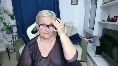 Selenna online show from 9, 5, 2026