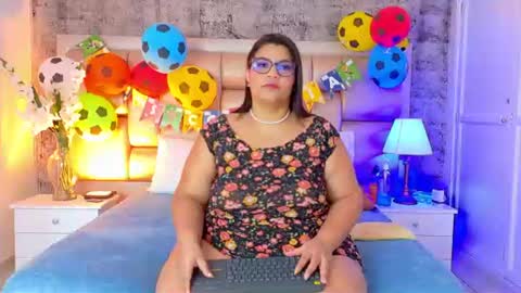 Selenna Cooper online show from 29, 6, 2026