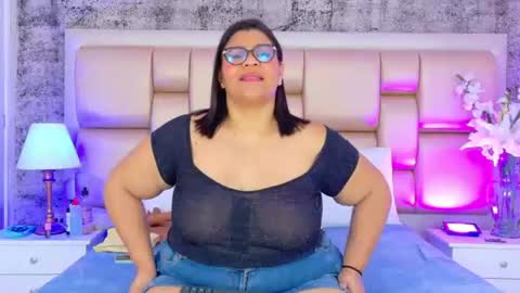 Selenna Cooper online show from 1, 8, 2026
