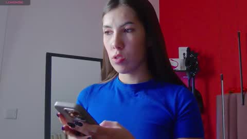 Nicole online show from 10, 10, 2025