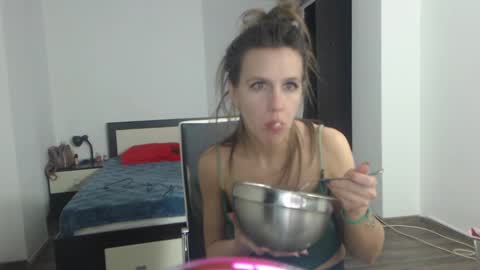 Snapshot of sellena_angels chatting on 17, 2, 2025 sellena_angels online show from 17, 2, 2025