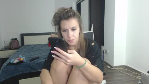 Snapshot of sellena_angels chatting on 22, 2, 2025 sellena_angels online show from 22, 2, 2025