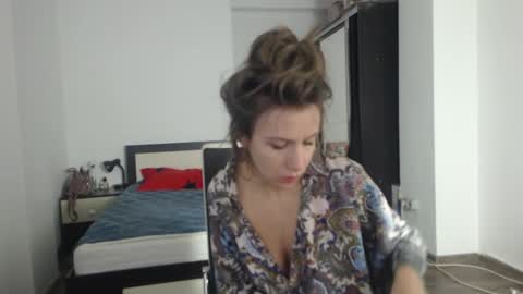 Snapshot of sellena_angels chatting on 28, 2, 2025 sellena_angels online show from 28, 2, 2025