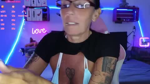 Snapshot of selvaggia_del_caribe chatting on 4, 12, 2024 Selvaggia Del Caribe online show from 4, 12, 2024