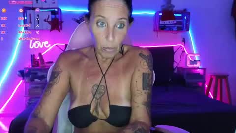 Snapshot of selvaggia_del_caribe chatting on 7, 1, 2025 Selvaggia Del Caribe online show from 7, 1, 2025