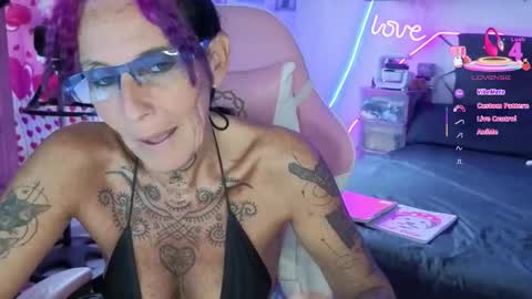 Selvaggia Del Caribe online show from 15, 4, 2026
