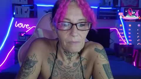 Snapshot of selvaggia_del_caribe chatting on 7, 8, 2026 Selvaggia Del Caribe online show from 7, 8, 2026
