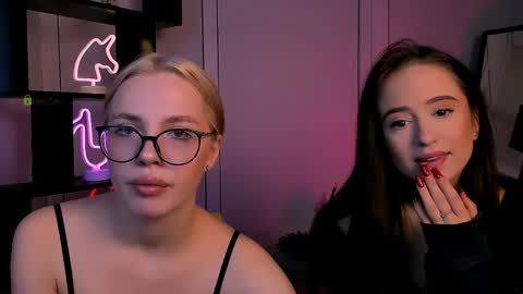 Snapshot of sendi_cais chatting on 23, 10, 2025 Sendi online show from 23, 10, 2025
