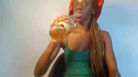 sensational_ave online show from 5, 11, 2025