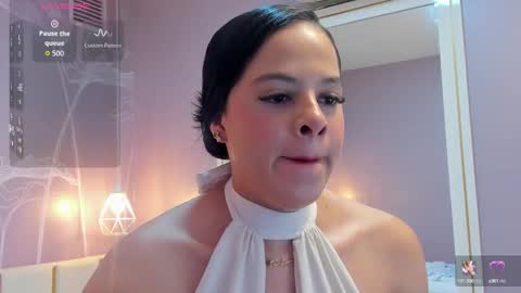 Snapshot of sensual_sophie_ chatting on 11, 10, 2025 Sophie     online show from 11, 10, 2025