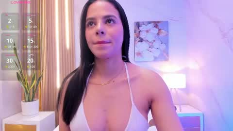 Sophie     online show from 31, 7, 2026