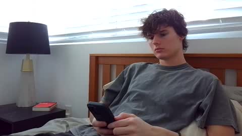 Snapshot of sensualalien chatting on 15, 2, 2025 Cam online show from 15, 2, 2025