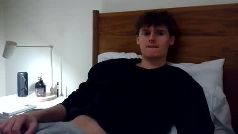 Snapshot of sensualalien chatting on 29, 10, 2025 Cam online show from 29, 10, 2025