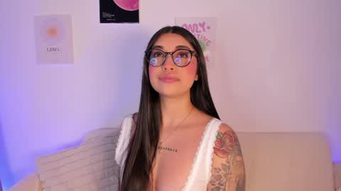 sensualhaven_ online show from 16, 4, 2026