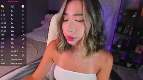 Snapshot of sensualily chatting on 26, 6, 2026 Kiki online show from 26, 6, 2026