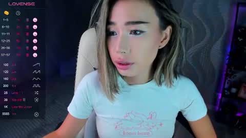 Snapshot of sensualily chatting on 26, 7, 2026 Kiki online show from 26, 7, 2026