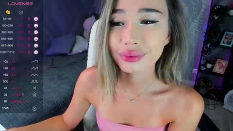 Snapshot of sensualily chatting on 8, 8, 2026 Kiki online show from 8, 8, 2026