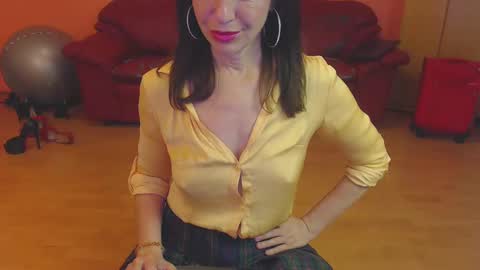 sensualmyra online show from 12, 1, 2025