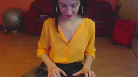 sensualmyra online show from 24, 1, 2025