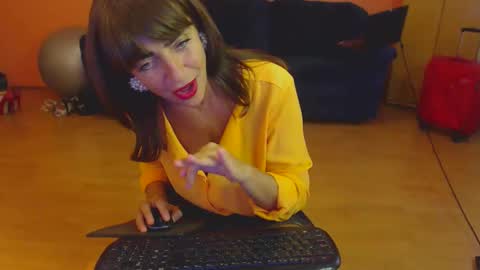 sensualmyra online show from 10, 10, 2025