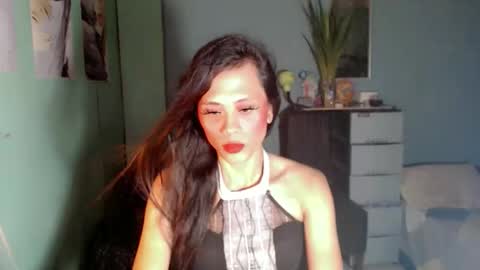 Snapshot of senyora_evangelista chatting on 29, 11, 2025 senyora_evangelista online show from 29, 11, 2025