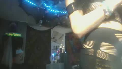 sequoia8888 online show from 10, 9, 2025