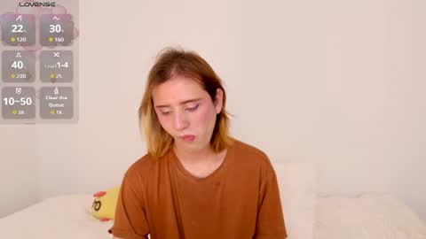 Snapshot of seraphine_star chatting on 27, 6, 2026 Seraphine star online show from 27, 6, 2026