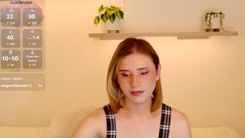 Snapshot of seraphine_star chatting on 5, 7, 2026 Seraphine star online show from 5, 7, 2026