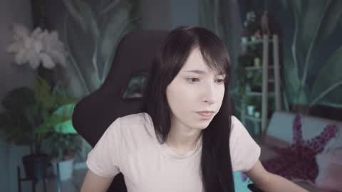 Snapshot of seraphinesparda chatting on 27, 7, 2026 Sera online show from 27, 7, 2026