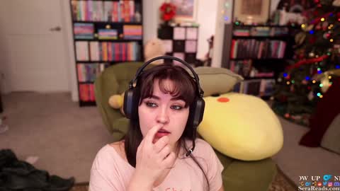 SeraReads online show from 4, 1, 2025