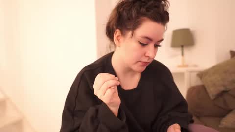 SeraReads online show from 3, 3, 2025