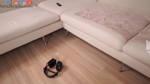 SeraReads online show from 1, 10, 2025