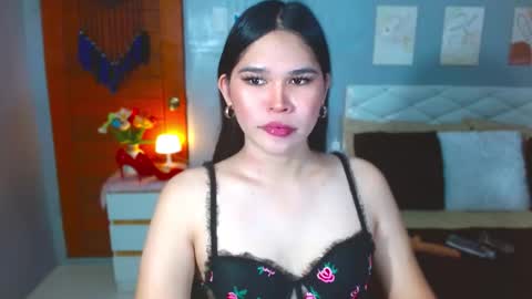 serenastra online show from 3, 3, 2026