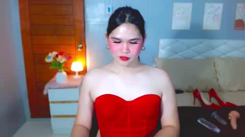 serenastra online show from 4, 3, 2026