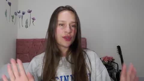 Snapshot of serenity_crystal chatting on 6, 12, 2024 serenity_crystal online show from 6, 12, 2024