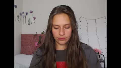 Snapshot of serenity_crystal chatting on 21, 12, 2024 serenity_crystal online show from 21, 12, 2024