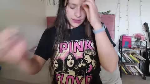 Snapshot of serenity_crystal chatting on 26, 12, 2024 serenity_crystal online show from 26, 12, 2024