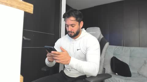 Snapshot of sergi_mancini11 chatting on 15, 12, 2025 Sergi Mancini online show from 15, 12, 2025