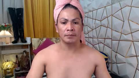 Snapshot of service_me711 chatting on 12, 9, 2025 call me MILES   online show from 12, 9, 2025