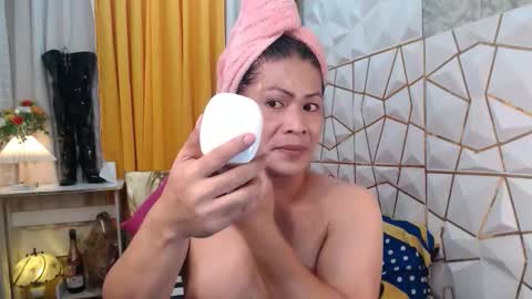 Snapshot of service_me711 chatting on 7, 10, 2025 call me MILES   online show from 7, 10, 2025